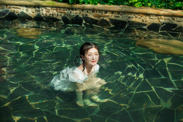 武汉街头品茗时光,一壶茶香醉人心 武汉街头品茗时光,一壶茶香醉人心